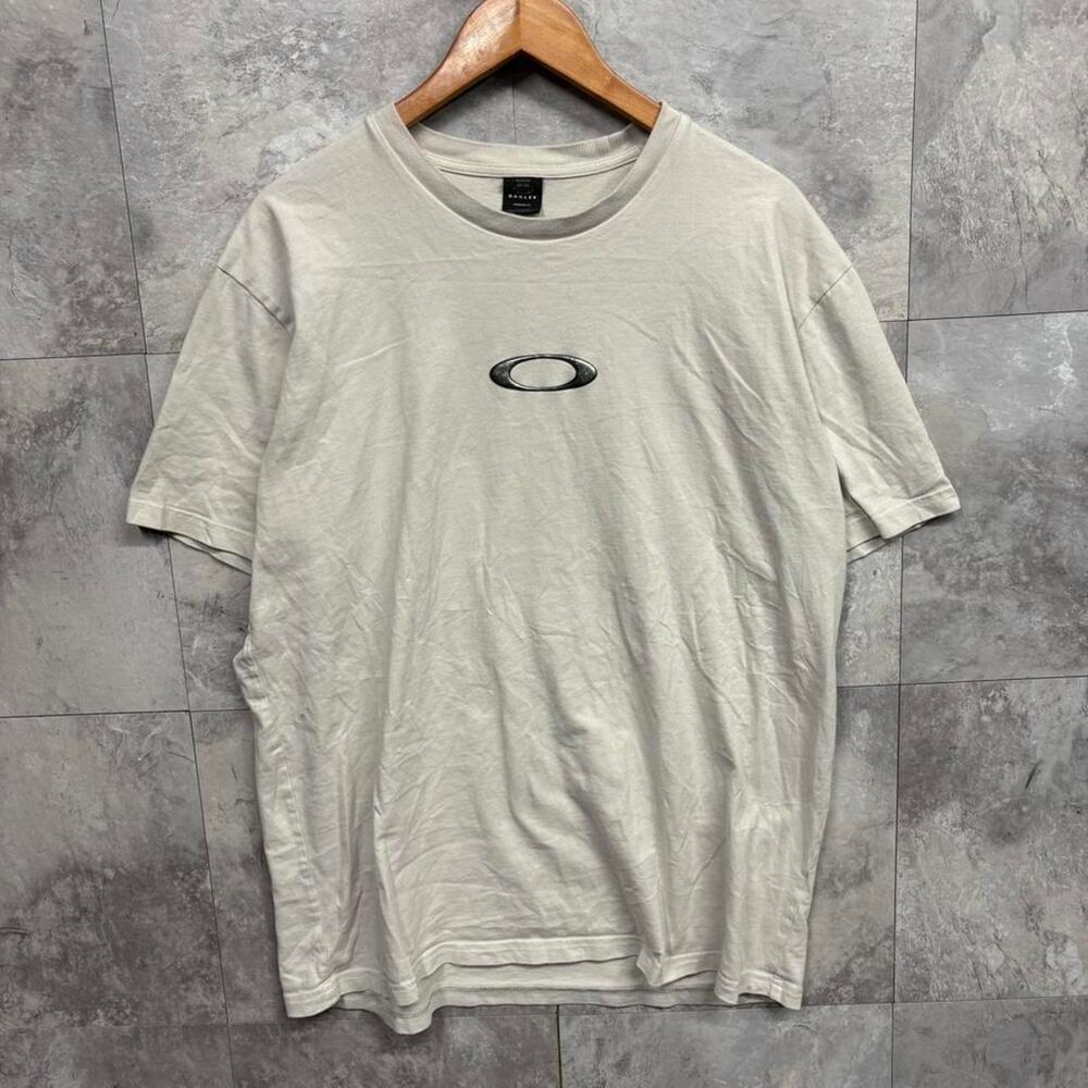 Vintage Y2K Oakley Software Eclipse Embroidered Center Logo White Tee Shirt XXL